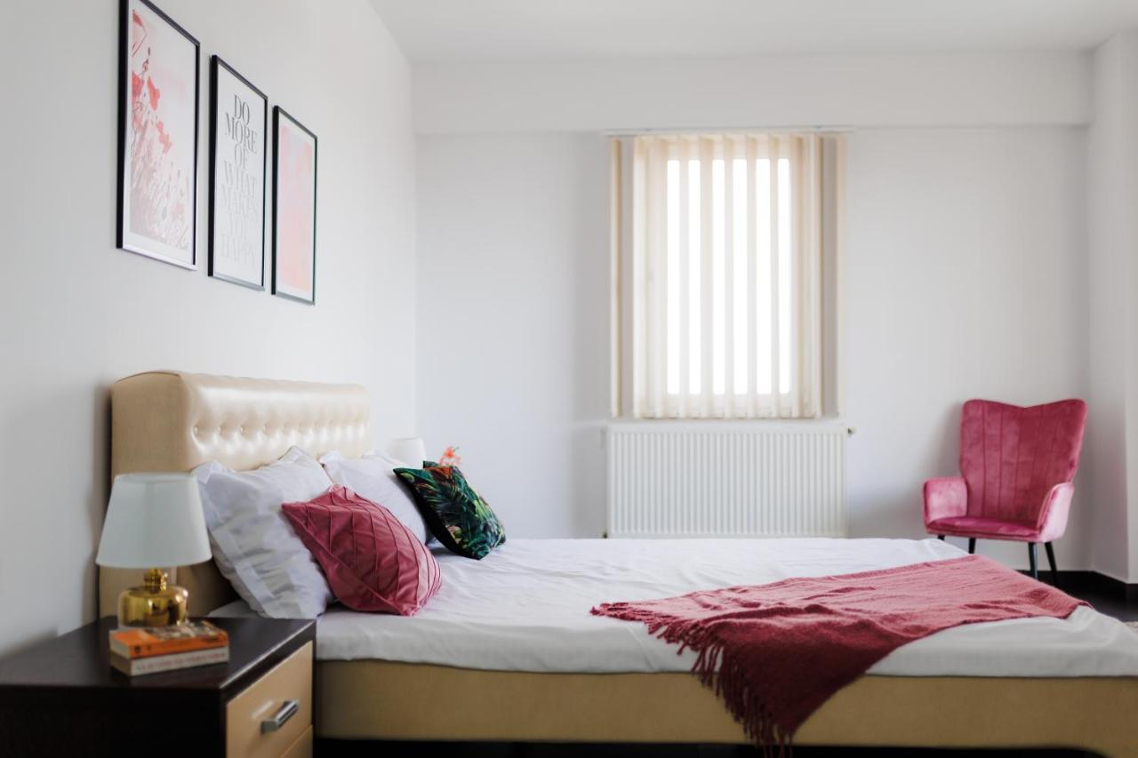 Plaza Apartment Satu Mare Dış mekan fotoğraf