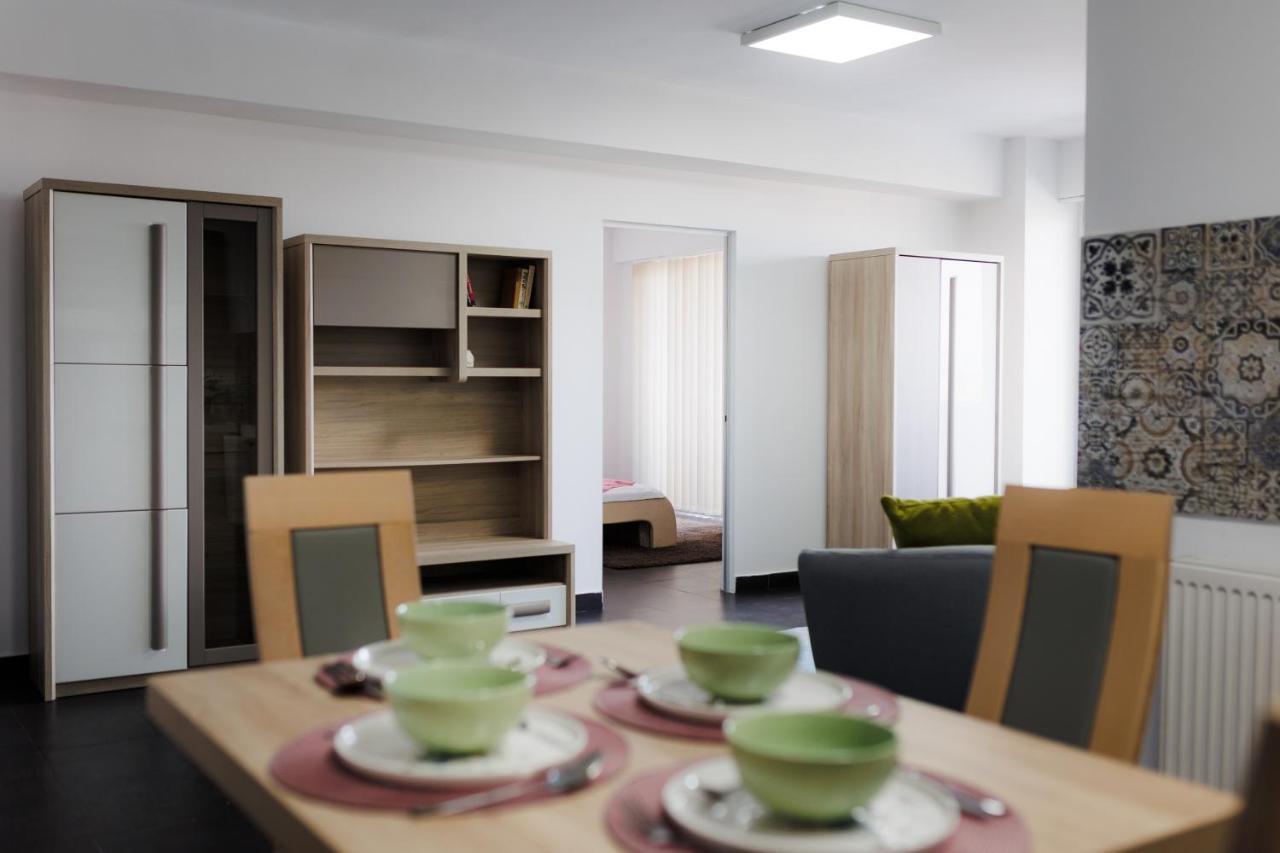 Plaza Apartment Satu Mare Dış mekan fotoğraf